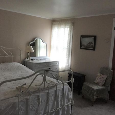 Apt#3 4 Bedroom 2 Bath, Sleeps 10, Walk To Beach, Mall, Parking Available Cape May Esterno foto